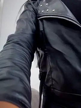 Snapshot of -Mia1 chatting on December 2025 12:15:02 PM -Mia1 online show from December 2025 12:15:02 PM