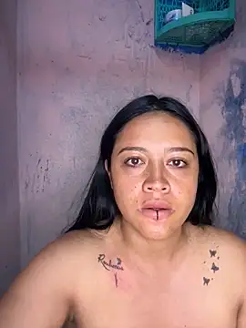 Snapshot of -Mia1 chatting on October 2025 12:17:02 PM -Mia1 online show from October 2025 12:17:02 PM