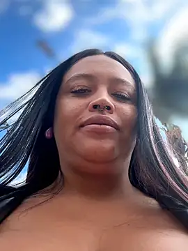 -Mia1 online show from April 2026 01:41:01 PM