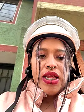 Snapshot of -Mia1 chatting on November 2025 01:12:02 PM -Mia1 online show from November 2025 01:12:02 PM