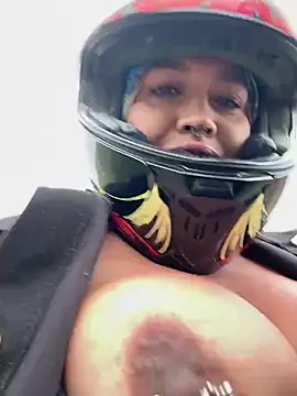 -Mia1 online show from March 2026 01:44:01 PM