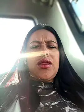 -Mia1 online show from April 2026 12:12:01 PM