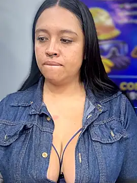 -Mia1 online show from April 2026 09:39:33 PM