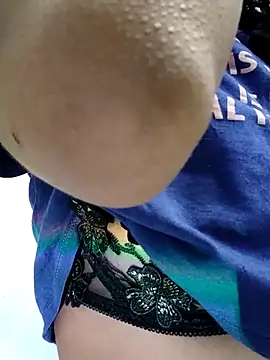 Snapshot of luna_love_xoxo chatting on November 2025 12:55:01 AM luna love xoxo online show from November 2025 12:55:01 AM