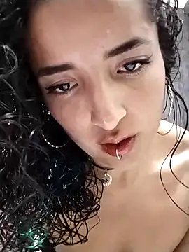 Snapshot of luna_love_xoxo chatting on December 2025 03:16:02 AM luna love xoxo online show from December 2025 03:16:02 AM