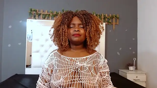 Snapshot of isabella_brown1 chatting on October 2025 11:56:02 AM isabella brown1 online show from October 2025 11:56:02 AM