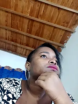 Snapshot of isabella_brown1 chatting on December 2025 10:06:01 AM isabella brown1 online show from December 2025 10:06:01 AM