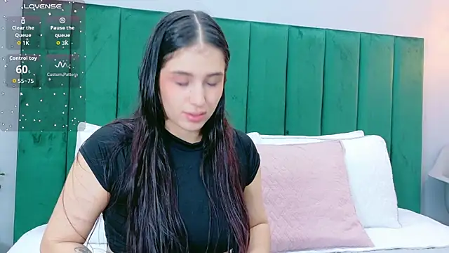 Ashley Evans22 online show from February 2026 12:18:01 AM