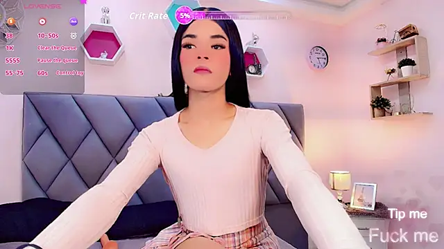Amira Ember online show from September 2025 08:40:01 PM