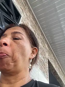 maleja23 online show from November 2025 10:24:01 PM