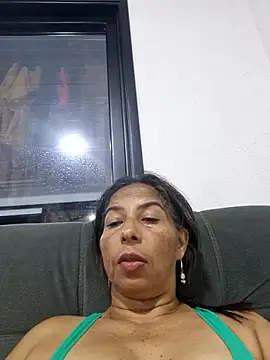 maleja23 online show from October 2025 02:01:01 AM