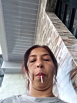maleja23 online show from October 2025 10:20:01 PM