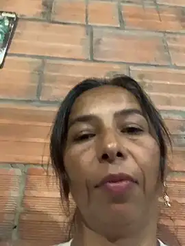 maleja23 online show from October 2025 12:33:01 AM