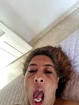 maleja23 online show from February 2026 07:57:02 PM