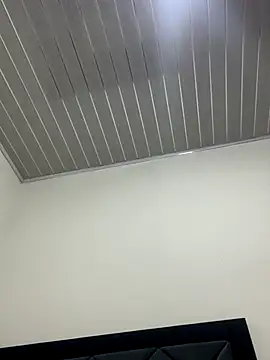 maleja23 online show from November 2025 12:31:01 PM