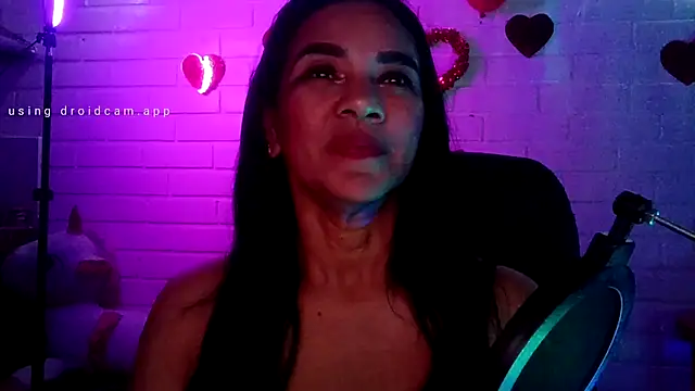 MiiaVelasquez online show from February 2026 04:23:01 AM