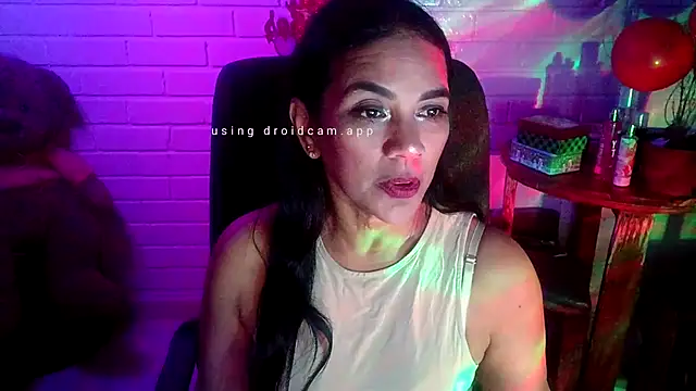 MiiaVelasquez online show from February 2026 04:10:02 AM