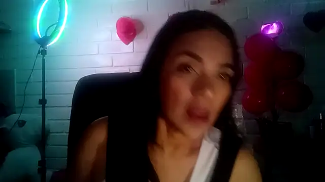 MiiaVelasquez online show from February 2026 04:46:01 AM