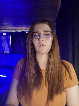 Snapshot of CoraVibes chatting on October 2025 12:04:02 PM CoraVibes online show from October 2025 12:04:02 PM