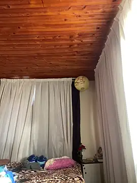 CoraVibes online show from March 2026 12:00:02 PM