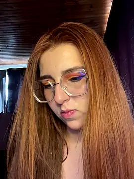 Snapshot of CoraVibes chatting on October 2025 12:24:01 PM CoraVibes online show from October 2025 12:24:01 PM