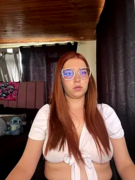 Snapshot of CoraVibes chatting on October 2025 07:48:02 PM CoraVibes online show from October 2025 07:48:02 PM