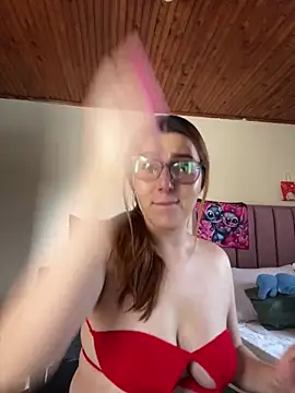 Snapshot of CoraVibes chatting on September 2025 07:57:01 PM CoraVibes online show from September 2025 07:57:01 PM