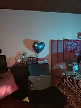 CoraVibes online show from March 2026 11:47:01 AM