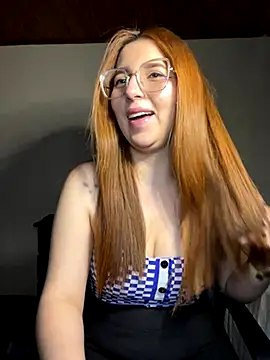 Snapshot of CoraVibes chatting on November 2025 11:54:02 AM CoraVibes online show from November 2025 11:54:02 AM