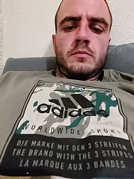 Snapshot of Hahahhdsj112 chatting on October 2025 11:00:02 PM Hahahhdsj112 online show from October 2025 11:00:02 PM