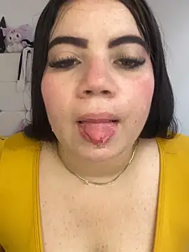 Kuromy x online show from November 2025 07:35:01 PM