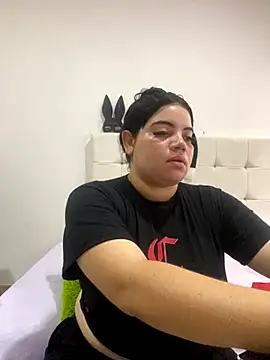 Kuromy x online show from November 2025 06:56:01 PM