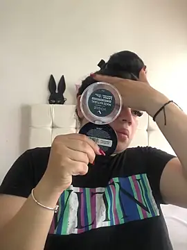 Kuromy x online show from February 2026 06:17:02 PM