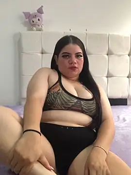 Snapshot of Kuromy_x chatting on October 2025 06:52:02 PM Kuromy x online show from October 2025 06:52:02 PM