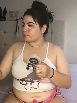 Kuromy x online show from November 2025 06:58:01 PM