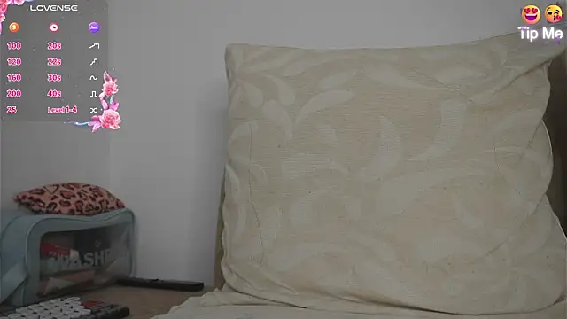 Roxybeautyy online show from March 2026 09:21:02 AM