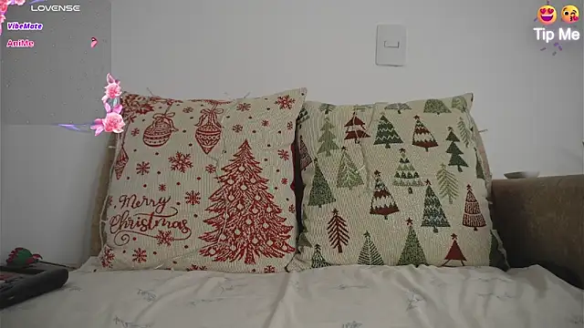 Snapshot of Roxybeautyy chatting on February 2026 11:06:01 AM Roxybeautyy online show from February 2026 11:06:01 AM