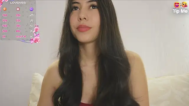 Snapshot of Roxybeautyy chatting on September 2025 10:28:02 PM Roxybeautyy online show from September 2025 10:28:02 PM