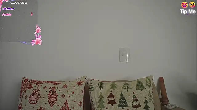 Snapshot of Roxybeautyy chatting on February 2026 09:44:02 AM Roxybeautyy online show from February 2026 09:44:02 AM