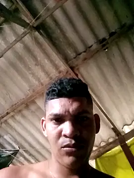 Snapshot of deivid1_34 chatting on October 2025 08:18:01 PM deivid1 34 online show from October 2025 08:18:01 PM