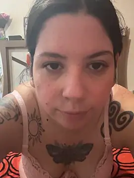 LaGueraDelMar online show from October 2025 06:30:02 PM