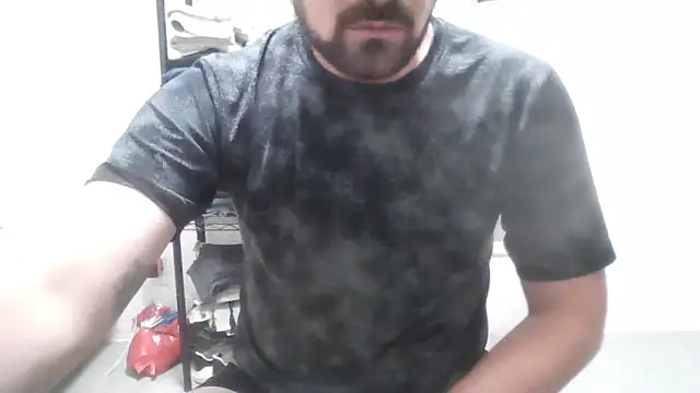 Snapshot of hornyjoe_xxx chatting on October 2025 01:24:01 PM hornyjoe xxx online show from October 2025 01:24:01 PM