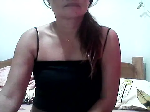 nathalie0045 online show from September 2025 06:59:02 PM
