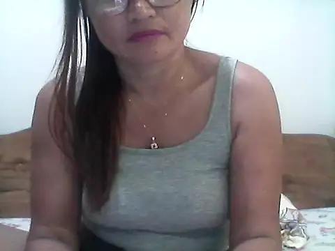 nathalie0045 online show from March 2026 11:25:01 PM