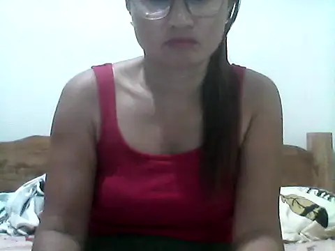 nathalie0045 online show from May 2026 10:28:01 PM
