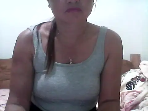 nathalie0045 online show from April 2026 09:49:01 AM