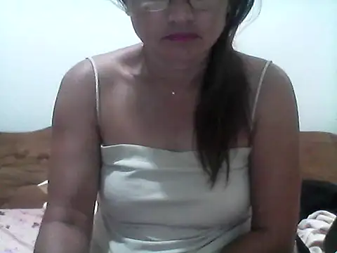 nathalie0045 online show from April 2026 09:43:01 PM