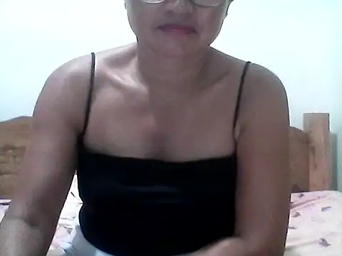nathalie0045 online show from May 2026 11:24:02 AM