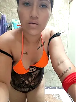 PChase5Bennt online show from November 2025 03:23:01 PM