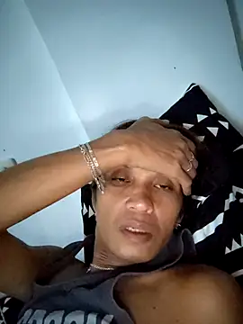 Creamycumdollx online show from November 2025 01:21:01 PM